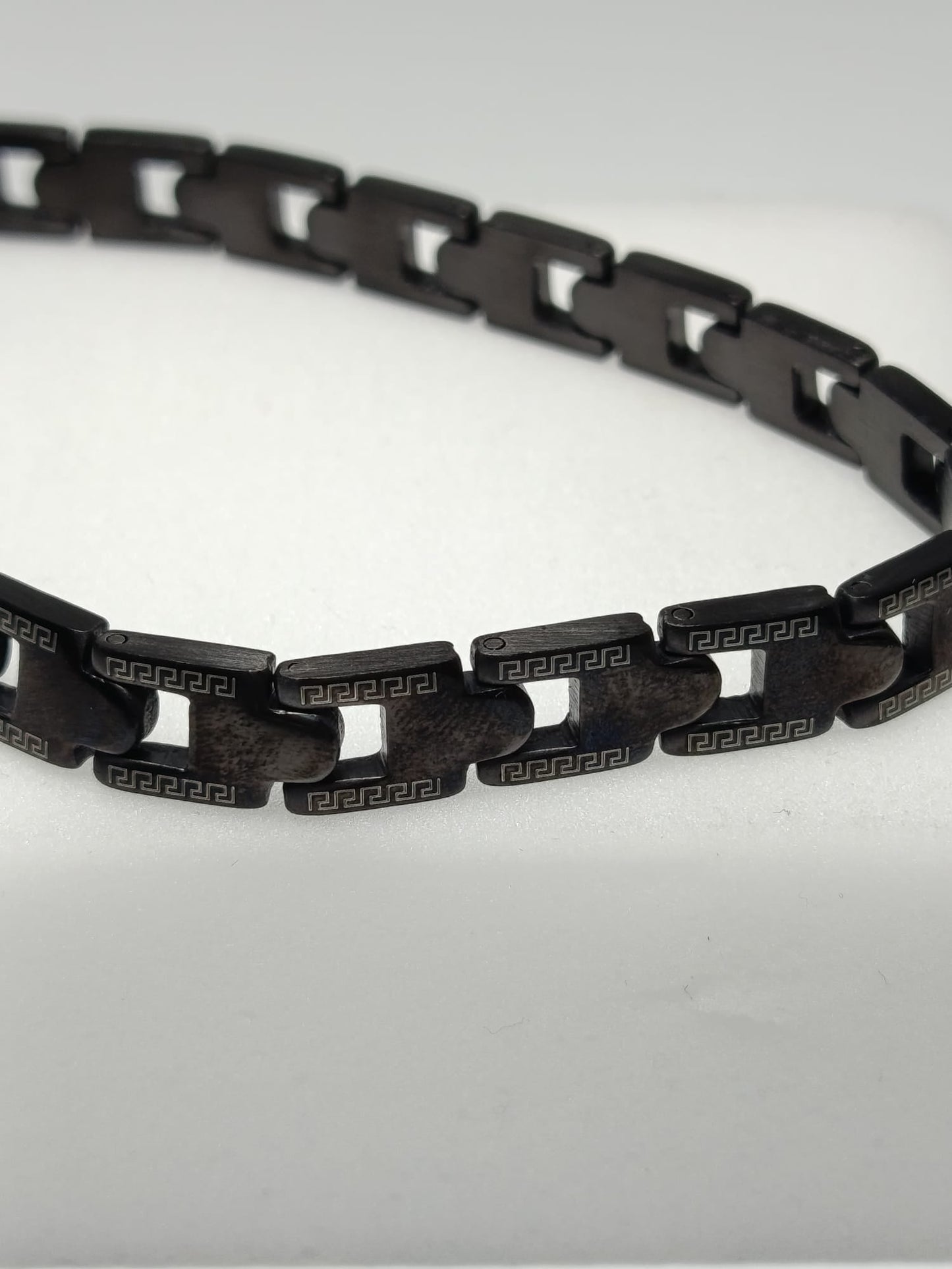 Pulsera hombre negra beta Izmi Láser Regalos Personalizados