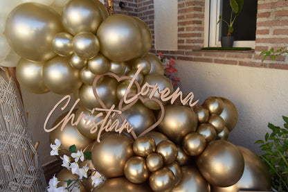 Silueta nombres con corazón