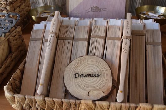 Abanico de madera con tela de algodón