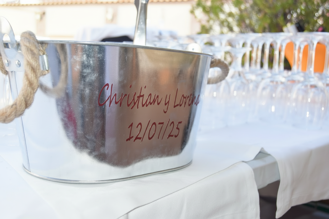 Hielera/cubitera personalizada Izmi Láser Regalos Personalizados