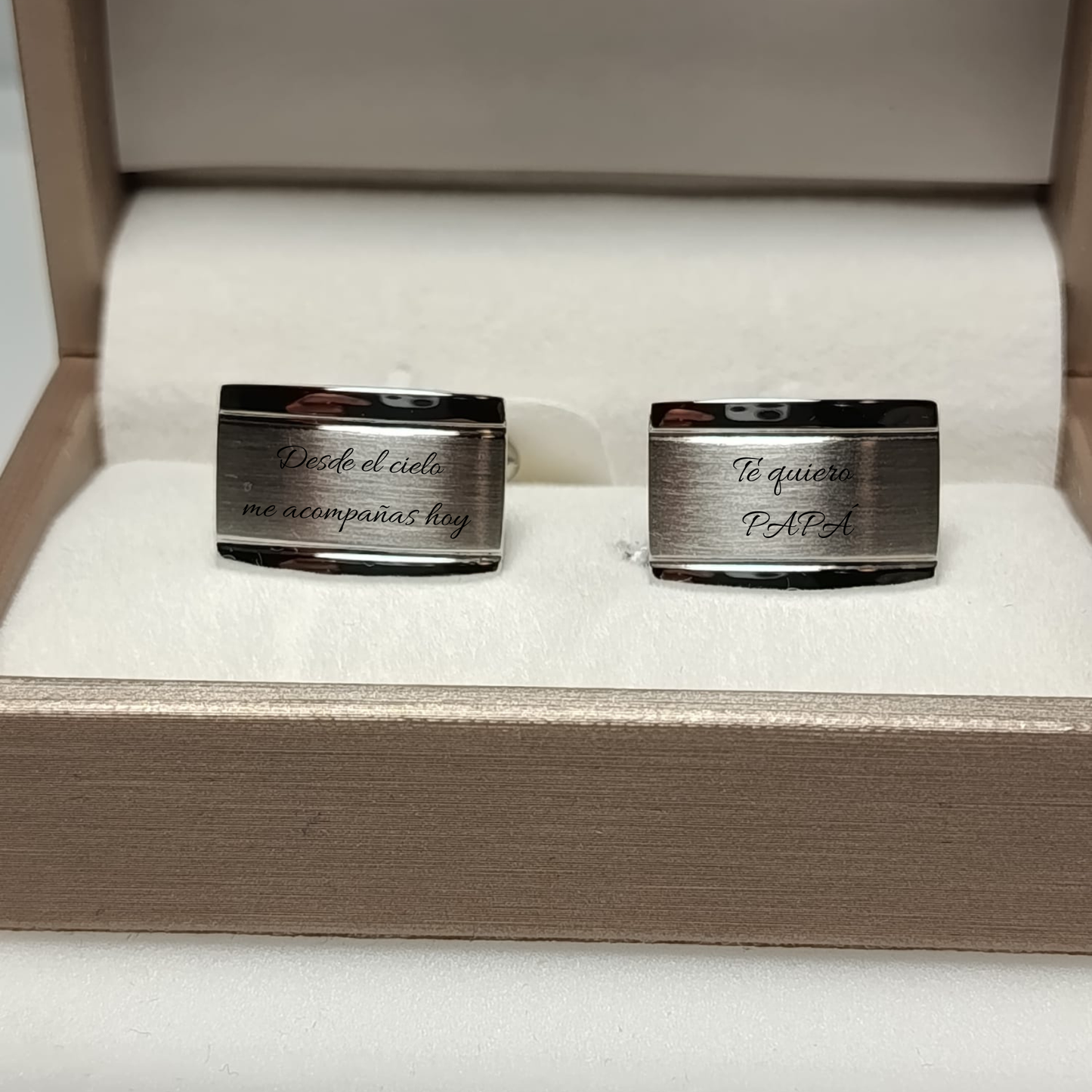 Gemelos personalizados de acero inoxidable Izmi Láser Regalos Personalizados