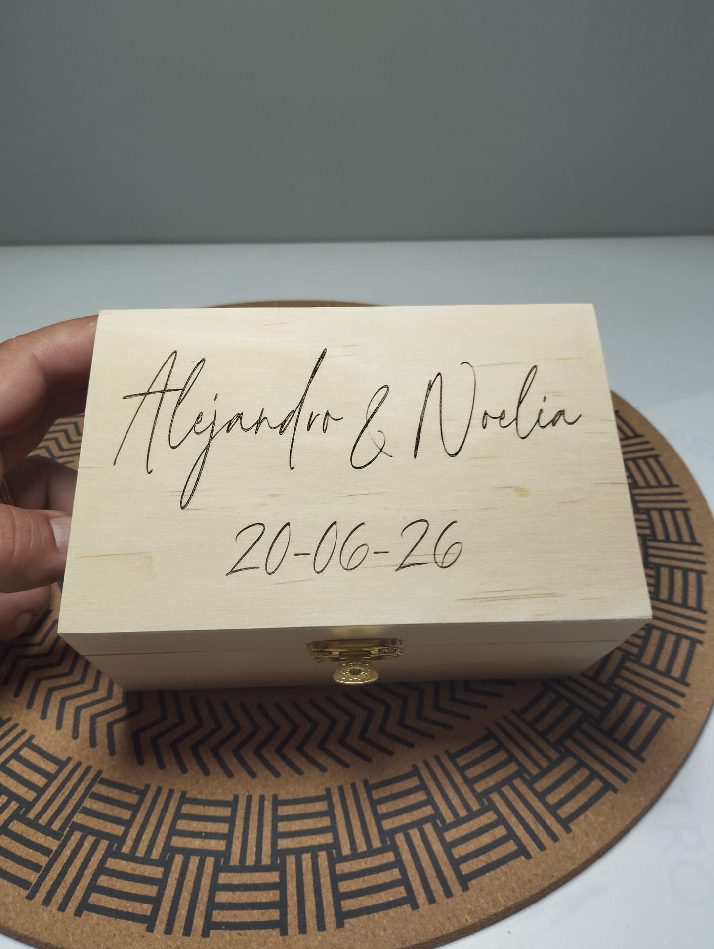 Caja para reloj personalizada - regalo de boda