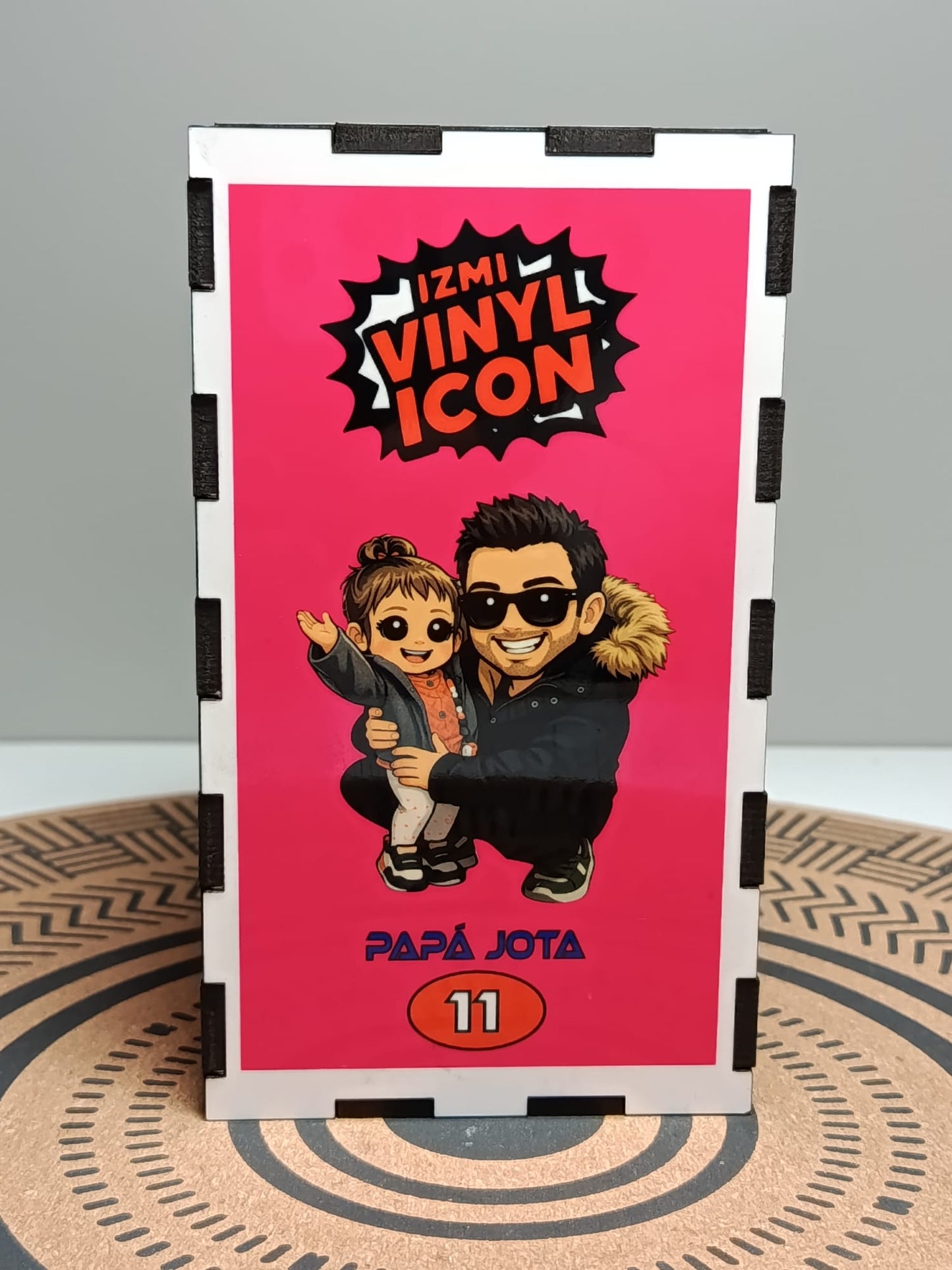 Muñeco cabezón a todo color personalizado Izmi Láser Regalos Personalizados