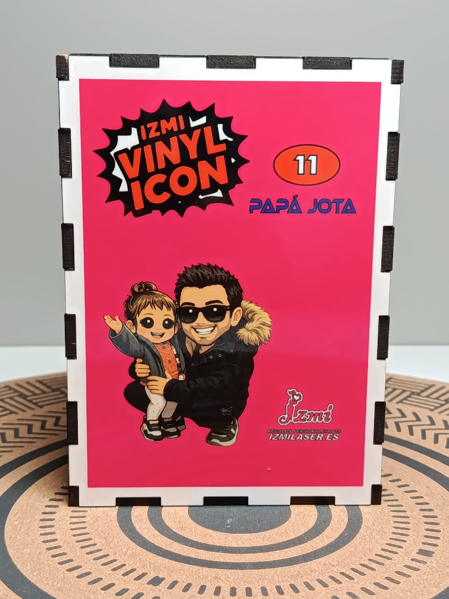 Muñeco cabezón a todo color personalizado Izmi Láser Regalos Personalizados