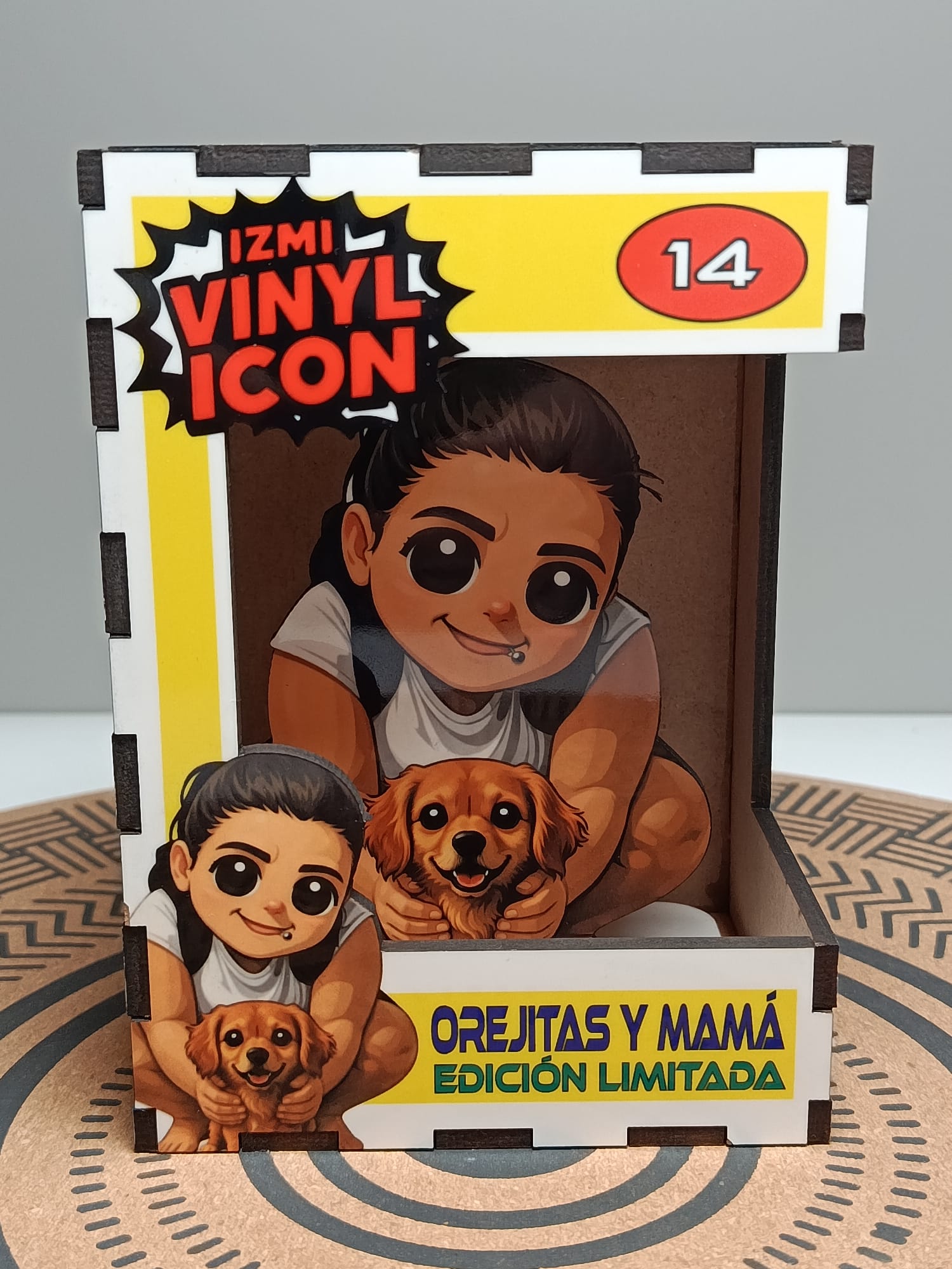 Muñeco cabezón a todo color personalizado Izmi Láser Regalos Personalizados