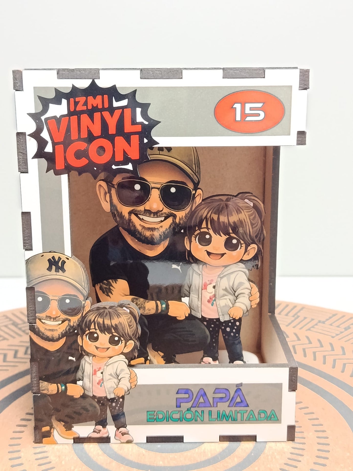 Muñeco cabezón a todo color personalizado Izmi Láser Regalos Personalizados
