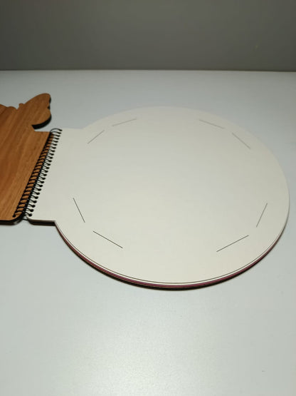 Álbum de fotos o libro de firmas de madera con portada 3D de Izmi Láser Regalos Personalizados. Ideal para comuniones, bodas o bautizos.