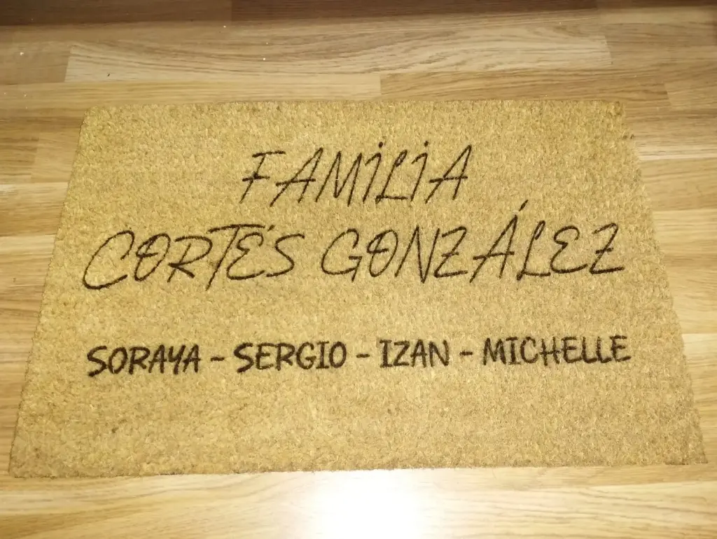 FELPUDO "RECTANGULAR" PERSONALIZADO CON NOMBRES