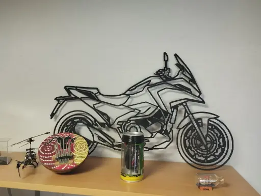 SILUETA MOTO HONDA